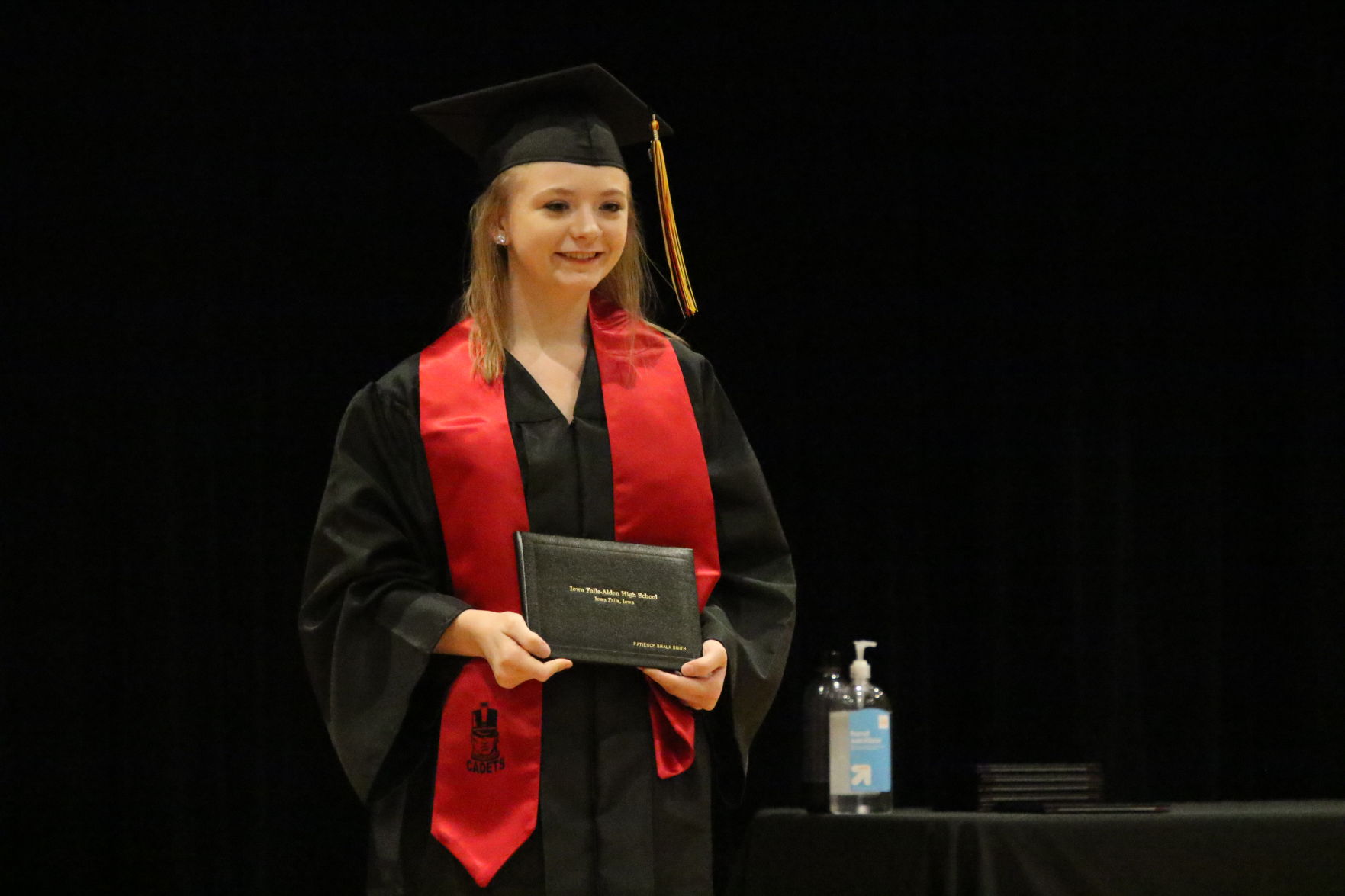 IFA_Grad1770.JPG